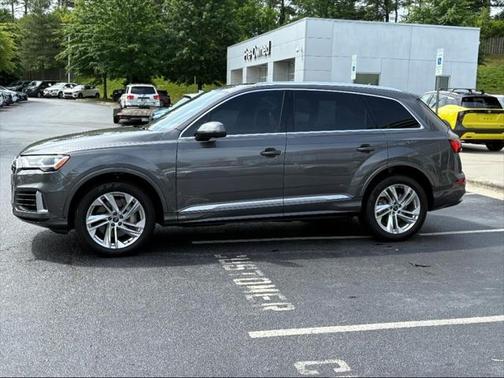 2021 Audi Q7 55 Premium Plus