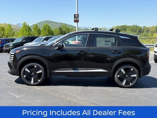 Super Black 2026 Nissan Kicks SR