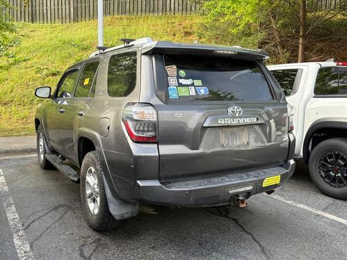 Magnetic Gray Metallic 2016 Toyota 4Runner SR5