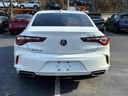 2022 Acura TLX Advance