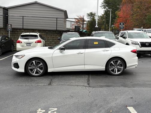 2022 Acura TLX Advance