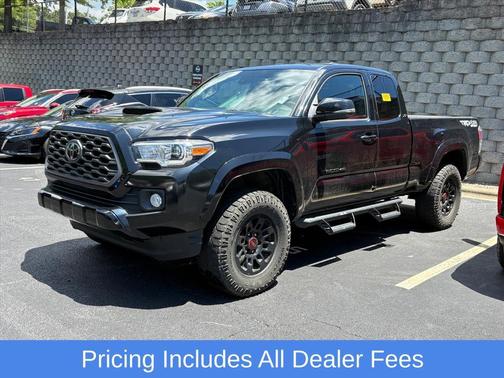 Midnight Black Metallic 2022 Toyota Tacoma TRD Sport