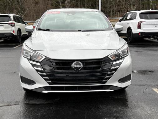 2024 Nissan Versa 1.6 SV