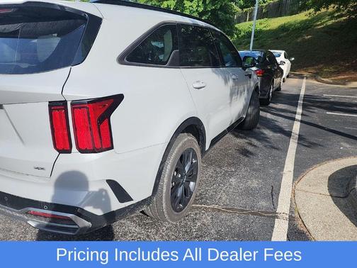 Wolf Gray 2023 Kia Sorento SX