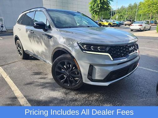 Wolf Gray 2023 Kia Sorento SX