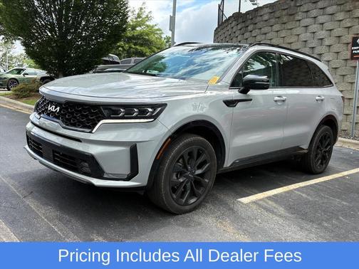 Wolf Gray 2023 Kia Sorento SX