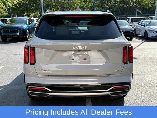 Wolf Gray 2023 Kia Sorento SX