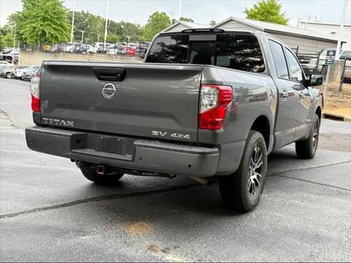 2021 Nissan Titan SV