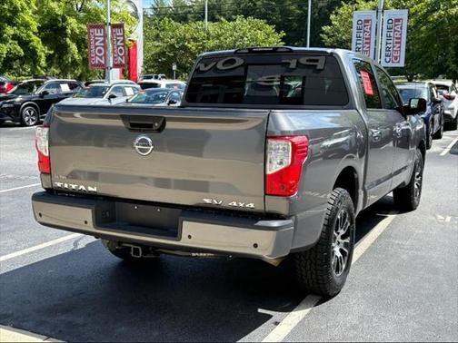 2021 Nissan Titan SV