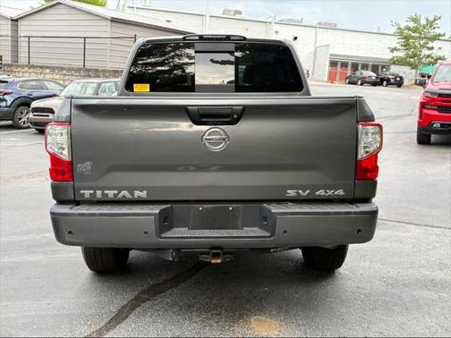 2021 Nissan Titan SV