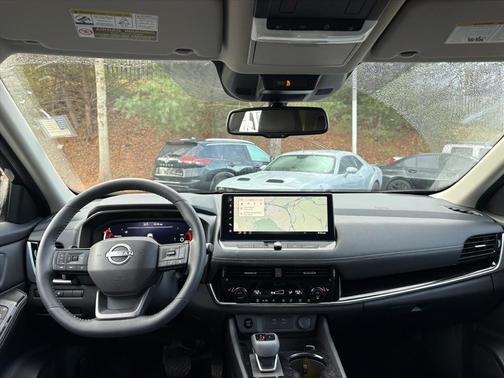 2025 Nissan Rogue SL