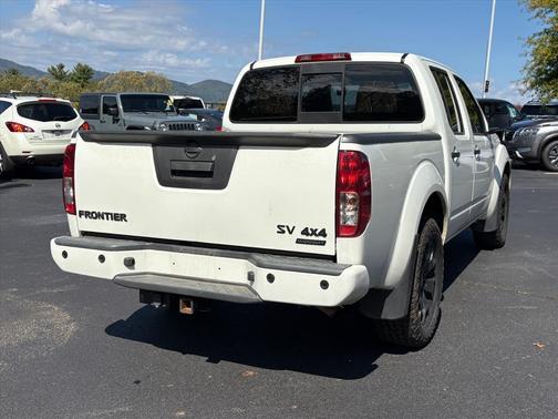 2021 Nissan Frontier SV