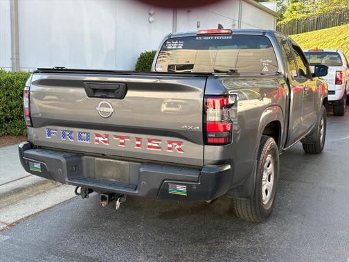 Gun Metallic 2022 Nissan Frontier S