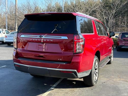 2021 Chevrolet Suburban LT