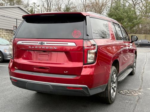 2021 Chevrolet Suburban LT