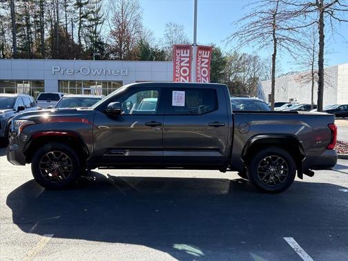 2023 Toyota Tundra Hybrid Platinum