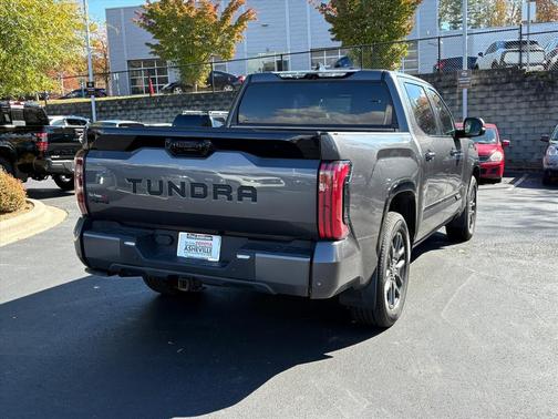 2023 Toyota Tundra Hybrid Platinum