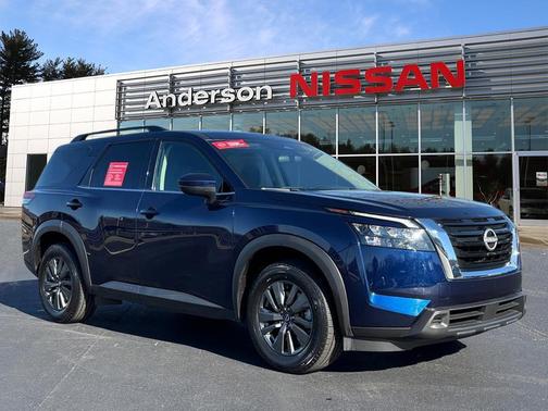 2024 Nissan Pathfinder SV 4WD