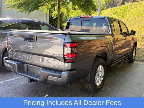 Gun Metallic 2023 Nissan Frontier SV