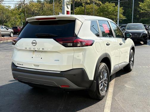 Glacier White 2023 Nissan Rogue S