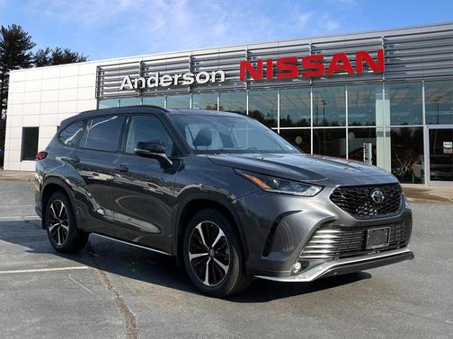 2022 Toyota Highlander XSE