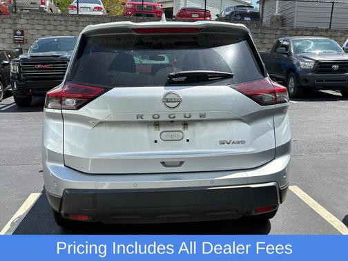 Brilliant Silver Metallic 2024 Nissan Rogue SV