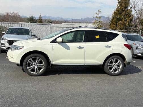 2010 Nissan Murano LE