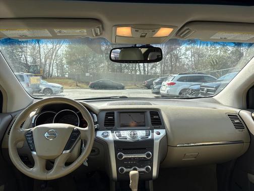 2010 Nissan Murano LE