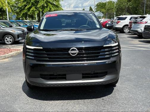 2025 Nissan Kicks S