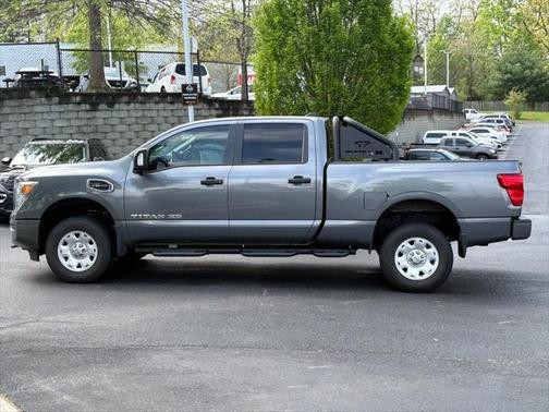 2023 Nissan Titan XD SV
