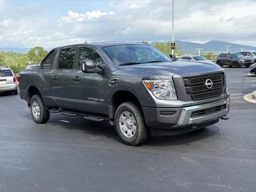 2023 Nissan Titan XD SV