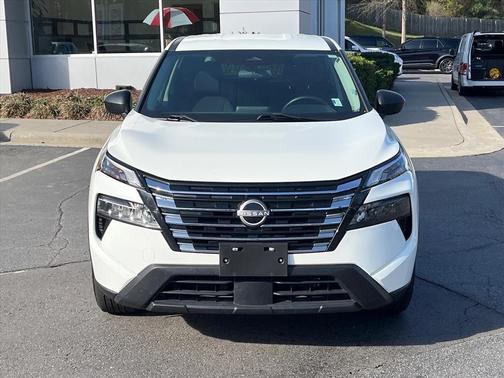 Glacier White 2024 Nissan Rogue S