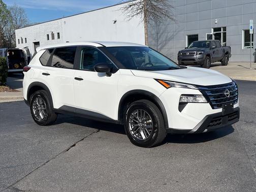 Glacier White 2024 Nissan Rogue S