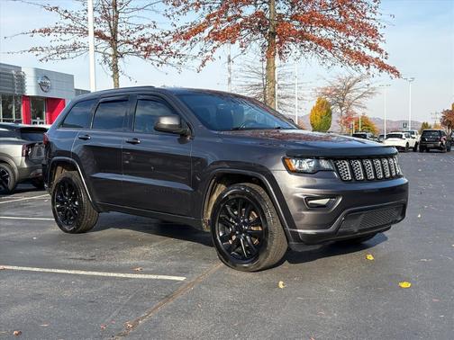 2017 Jeep Grand Cherokee Altitude
