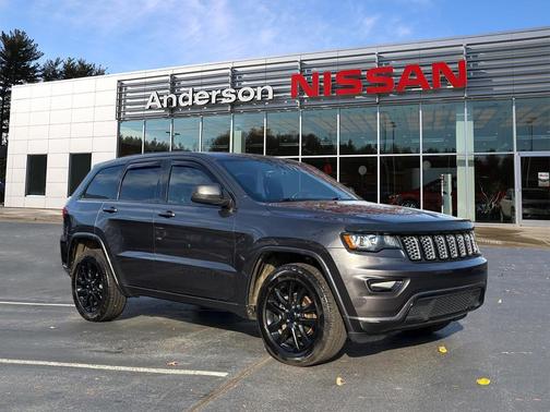 2017 Jeep Grand Cherokee Altitude