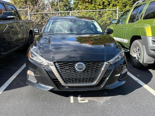 2020 Nissan Altima SR FWD