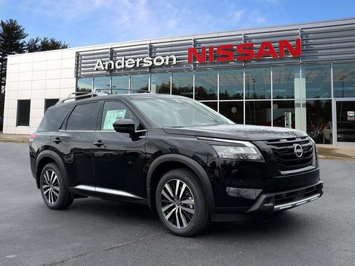 2025 Nissan Pathfinder Platinum 4WD