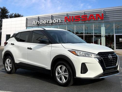 Fresh Powder 2025 Nissan Kicks S