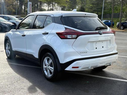 Fresh Powder 2025 Nissan Kicks S
