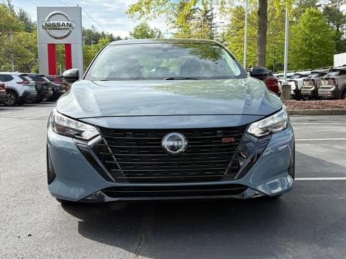 Atlantic Gray Metallic/Super Black 2025 Nissan Sentra SR