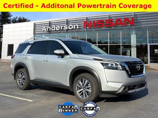 2025 Nissan Pathfinder SL 4WD