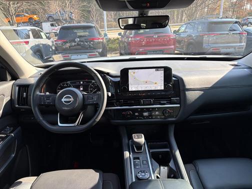 2025 Nissan Pathfinder SL 4WD