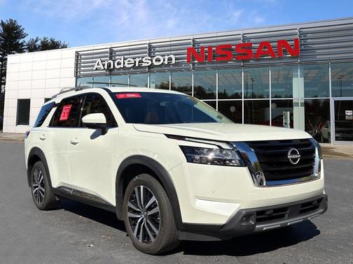 2024 Nissan Pathfinder Platinum 4WD