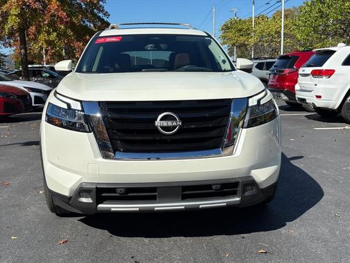 2024 Nissan Pathfinder Platinum 4WD