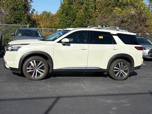 2024 Nissan Pathfinder Platinum 4WD