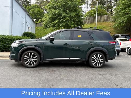 Obsidian Green Pearl/Super Black 2024 Nissan Pathfinder Platinum 4WD
