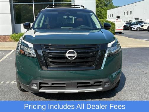Obsidian Green Pearl/Super Black 2024 Nissan Pathfinder Platinum 4WD
