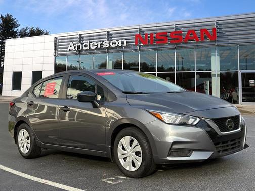 2022 Nissan Versa 1.6 S