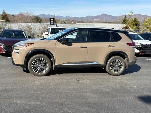 2024 Nissan Rogue Platinum