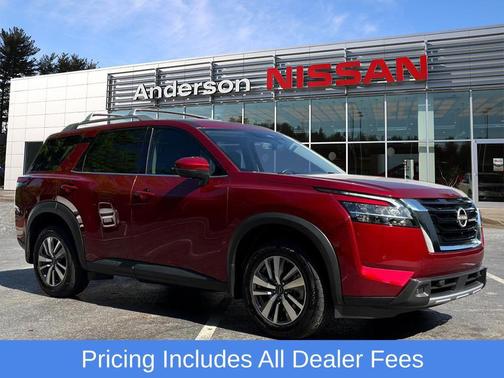 Scarlet Ember 2024 Nissan Pathfinder SL 4WD